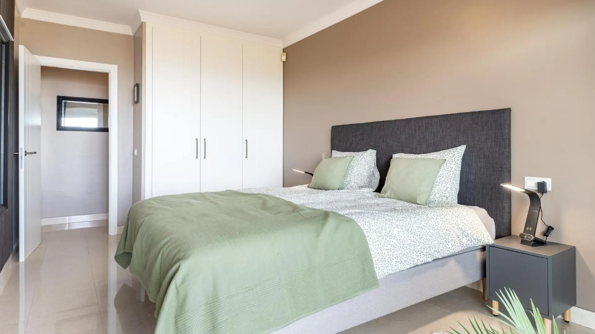 Luxurious & Elegant 3-Bed Apartment - Mijas Pueblo