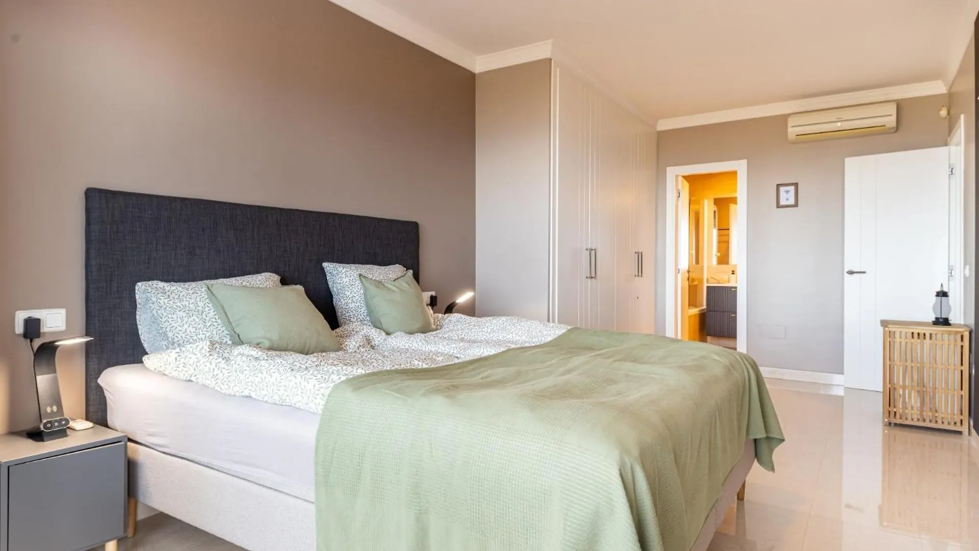 Luxurious & Elegant 3-Bed Apartment - Mijas Pueblo 0*,  Spain