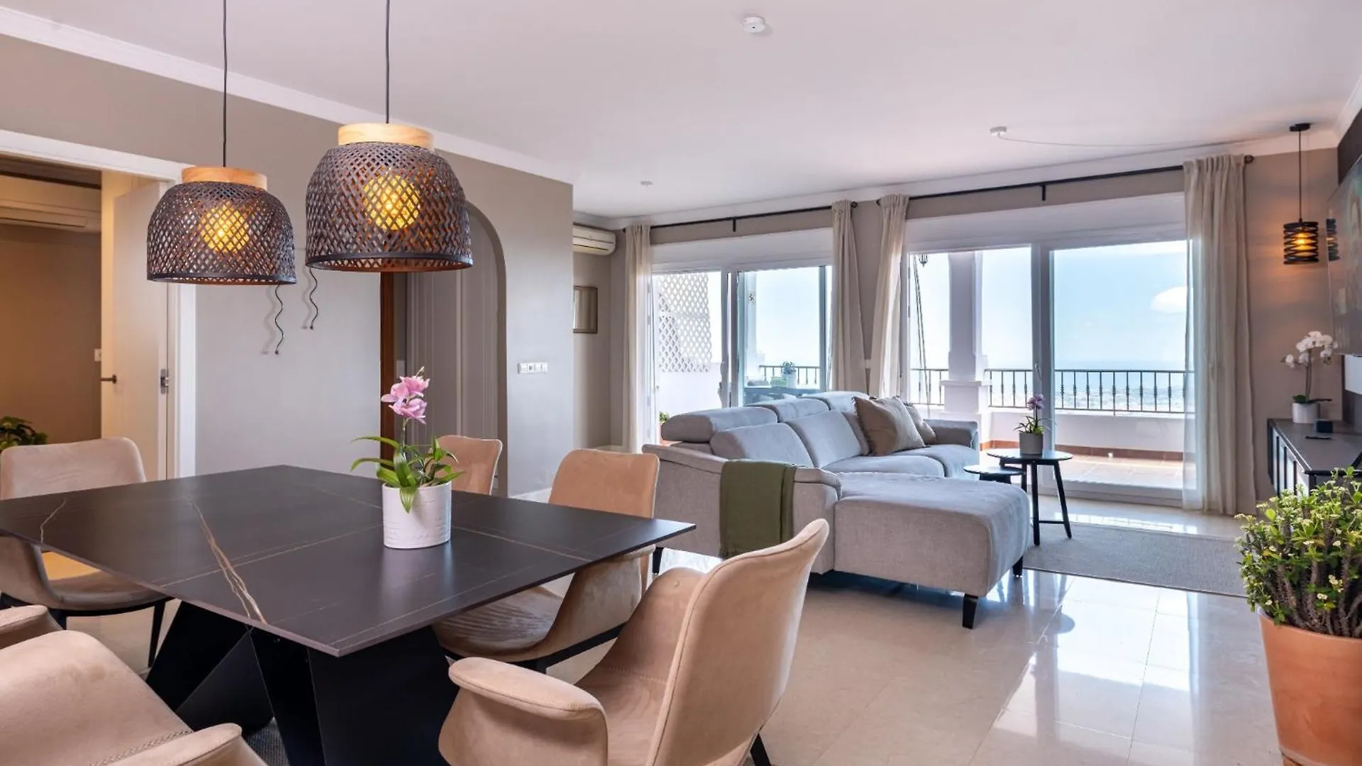 Luxurious & Elegant 3-Bed Apartment - Mijas Pueblo 0*,  Spain